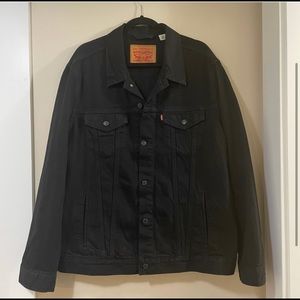 NWOT Levi’s Unisex Black Jean Jacket
